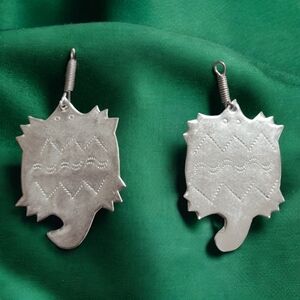 ⛓️New Vintage⛓️ 2 Pair of Maharani Tribal Turtle 🐢 Charms